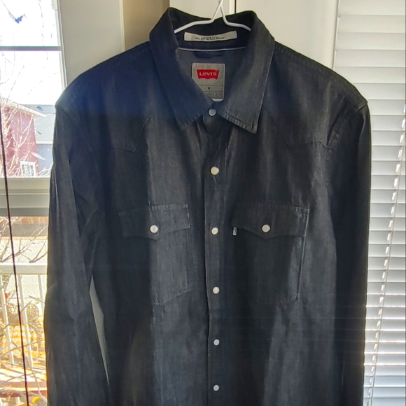 Men's Levi's Denim dress shirt size medium - Picture 1 of 5